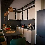 Velekasunrise Appartement Sinemoretz