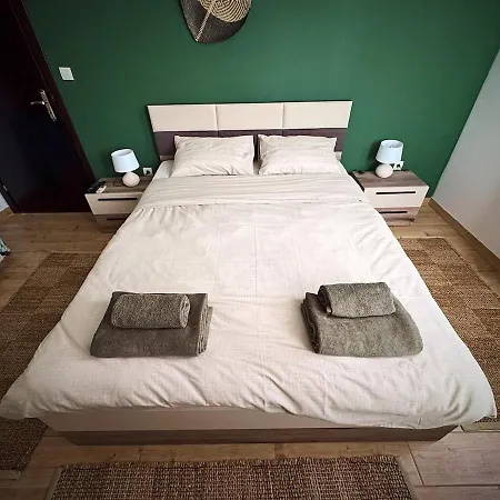 Apartament Velekasunrise